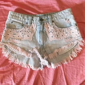 Cutoff shorts